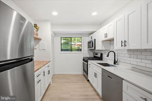 101-55 Skyhill Rd, ALEXANDRIA, VA, 22314-5100 | Card Image
