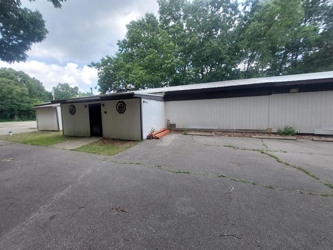 1724 E Bertrand Rd, Home with 0 bedrooms, 2 bathrooms and 18 parking in Niles MI | Image 14
