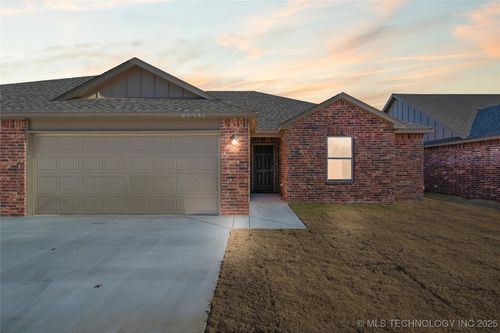 14709 N 46th Westavenue, Skiatook, OK, 74070 | Card Image