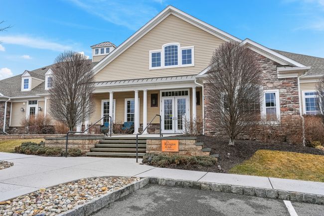 124 - 124 Center Meadow Ln, Condo with 2 bedrooms, 2 bathrooms and 1 parking in Danbury CT | Image 15