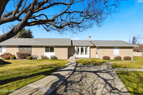 3004 Ditter Dr, Yakima, WA, 98902 | Card Image