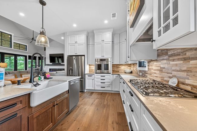 658 Old Toccoa Loop, Home with 4 bedrooms, 5 bathrooms and null parking in Mineral Bluff GA | Image 20