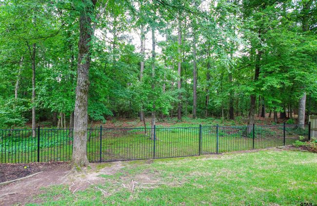 610 Winding Brook Ln, House other with 3 bedrooms, 2 bathrooms and null parking in Tyler TX | Image 25
