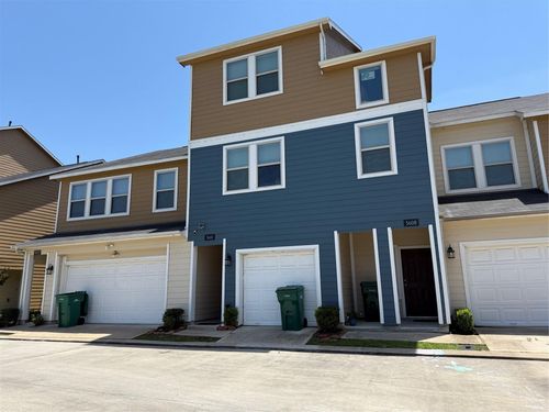 3610 Vista Pointe Dr, Pasadena, TX, 77504-2231 | Card Image