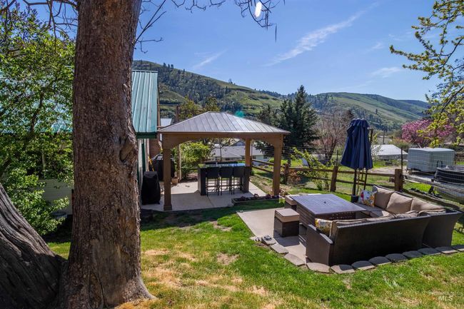 305 3 Rd St, House other with 2 bedrooms, 2 bathrooms and null parking in Juliaetta ID | Image 39