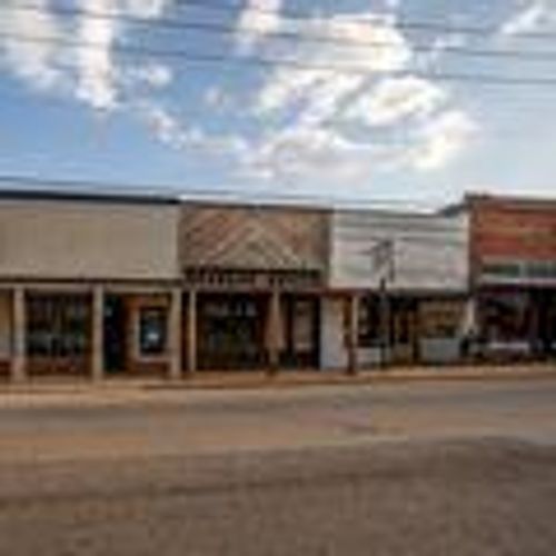 519/521 East Goliad, Crockett, TX, 75801 | Card Image