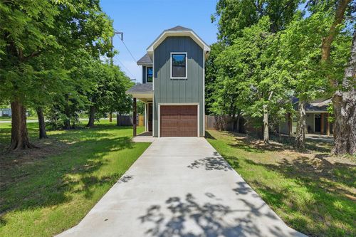 931 W Collins St, Denison, TX, 75020-7536 | Card Image