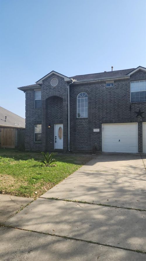 10914 Spruce Dr N, La Porte, TX, 77571-4346 | Card Image
