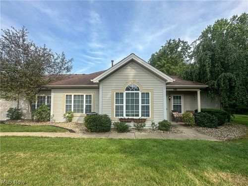 34 Woodland Chase Blvd, Niles, OH, 44446-5352 | Card Image