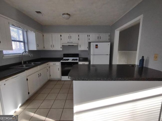 200 Wynnmeade Pkwy, House other with 3 bedrooms, 2 bathrooms and 2 parking in Peachtree City GA | Image 4