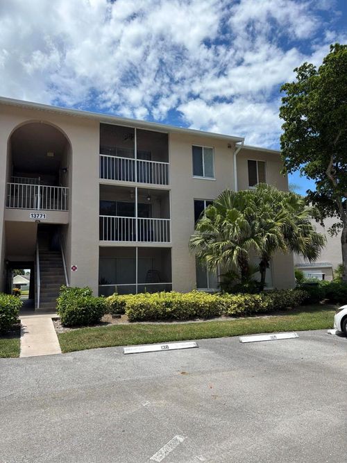 g2-13771 Oneida Dr, Delray Beach, FL, 33446-3304 | Card Image