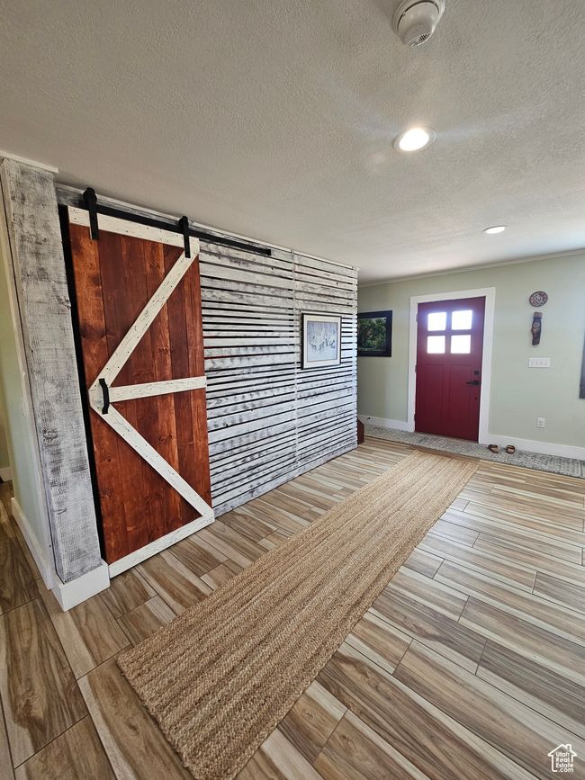 Front Entry Foyer | Image 25