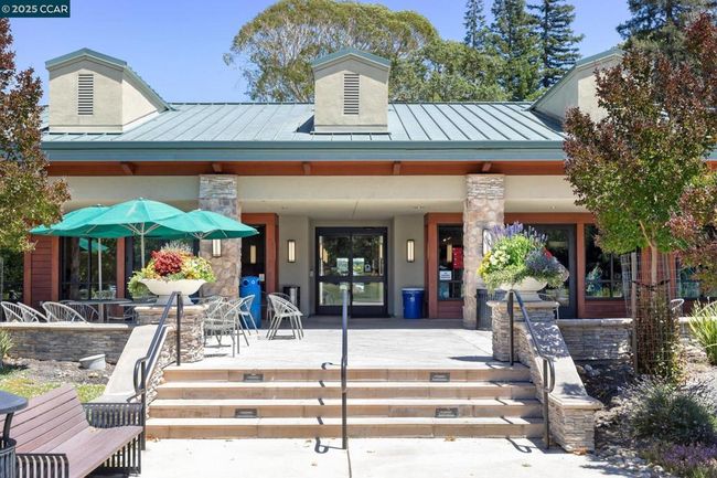 APT-4 - 1150 Canyonwood Ct, Condo with 2 bedrooms, 2 bathrooms and 1 parking in Walnut Creek CA | Image 57