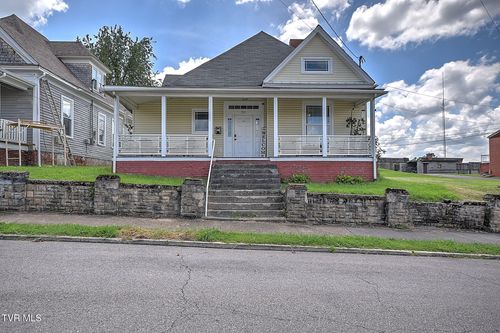 321 Lee Street, Bristol, VA, 24201 | Card Image