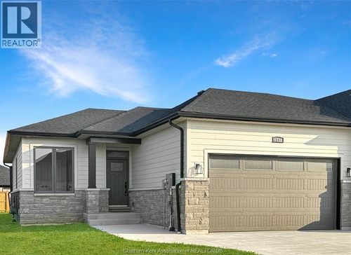 25 Duskridge Rd, Chatham, ON, N7L0G7 | Card Image