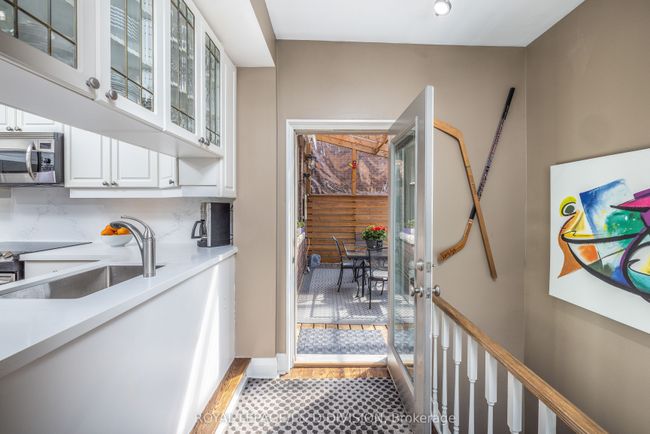 83 Glencairn Ave, House other with 4 bedrooms, 2 bathrooms and 1 parking in Toronto ON | Image 11