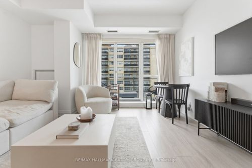 1009-83 Redpath Ave, Toronto, ON, M4S0A2 | Card Image