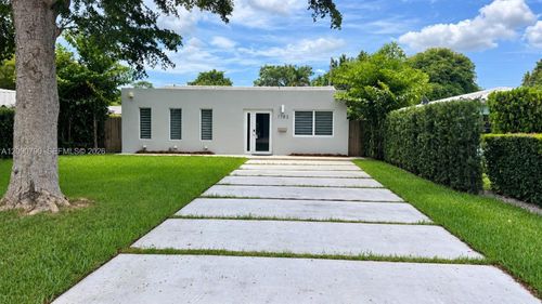 1782 Ne 177th St, North Miami Beach, FL, 33162 | Card Image