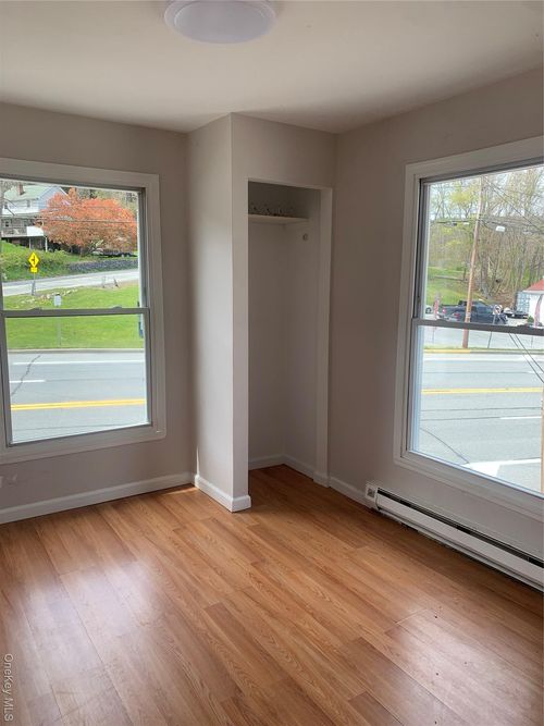 2-1032 Route 17, Southfields, NY, 10975-3217 | Card Image