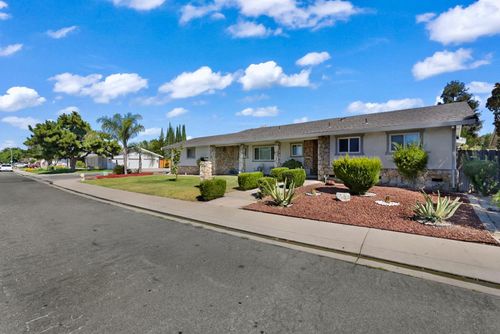 2517 Calcagno Street, Ceres, CA, 95307 | Card Image