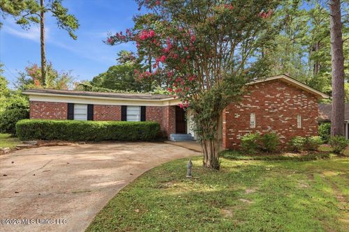 502 Lakeview Cir, Clinton, MS, 39056-4447 | Card Image