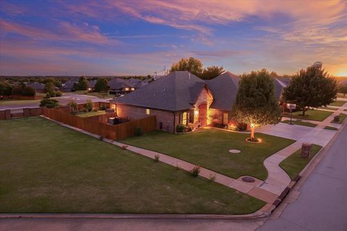 13104 Nw 1st Ter, Yukon, OK, 73099-3018 | Card Image