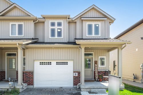 9 Bowman Cres, Thorold, ON, L2V0G3 | Card Image
