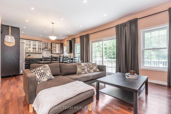 19 Castleton Dr, House other with 5 bedrooms, 3 bathrooms and 4 parking in Tiny ON | Image 10