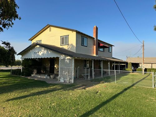 6186 Arena Way, Livingston, CA, 95334-9729 | Card Image