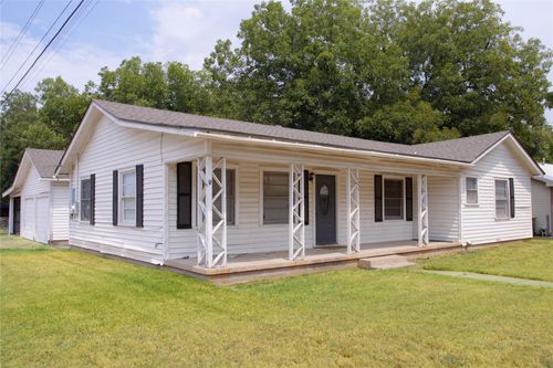 101 Easy St, Valley Mills, TX, 76689-4413 | Card Image