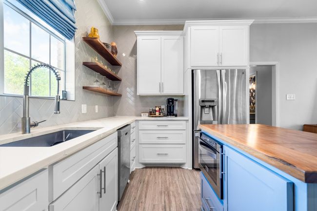 totally remodeled kitchen....open concept | Image 13