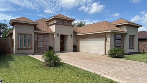 2112 Ginger Ave, Weslaco, TX, 78596-1833 | Card Image