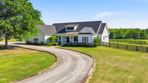 576b Mcintosh Loop, Aiken, SC, 29805-6543 | Card Image
