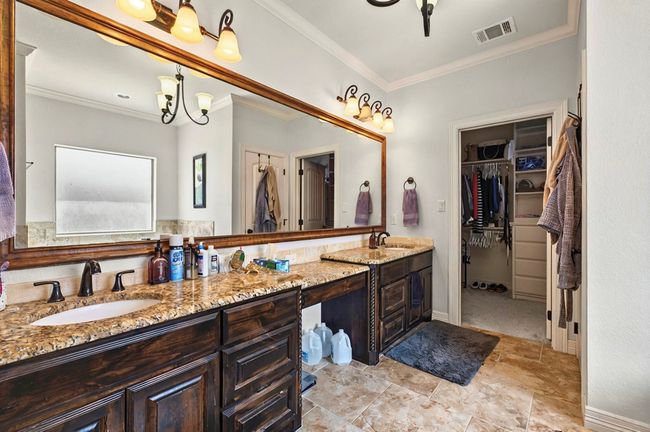 6711 Mosswood Dr, House other with 5 bedrooms, 3 bathrooms and 3 parking in Midland TX | Image 47