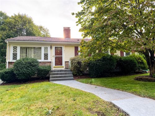 411 Mendon Rd, Woonsocket, RI, 02895-2402 | Card Image