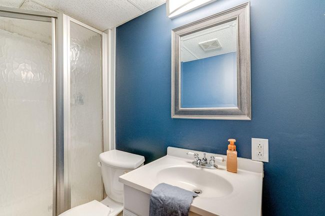 Updated bathroom | Image 24