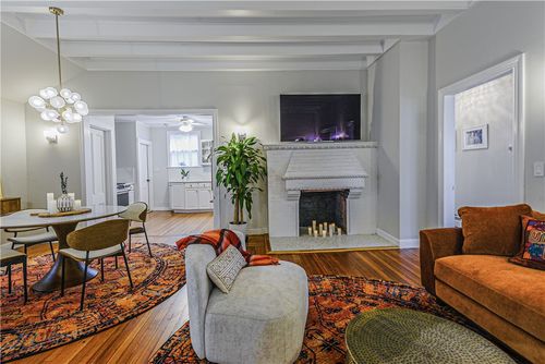 1-7 Mount Vernon St, Newport, RI, 02840-2956 | Card Image