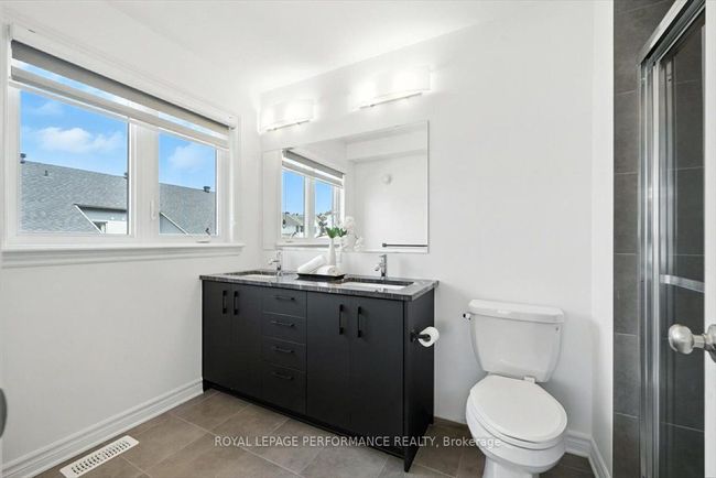 665 Cordelette Cir, House attached with 3 bedrooms, 3 bathrooms and 4 parking in Orleans ON | Image 25