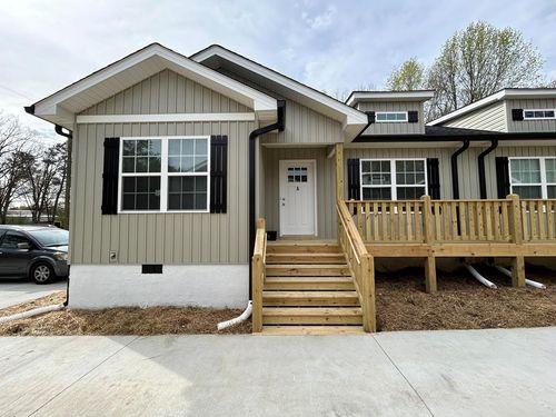 301 Shady Dr, Dalton, GA, 30720-7557 | Card Image