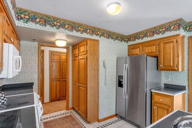 4004 Vintage Ct, Condo with 3 bedrooms, 2 bathrooms and null parking in Lawrence KS | Image 15
