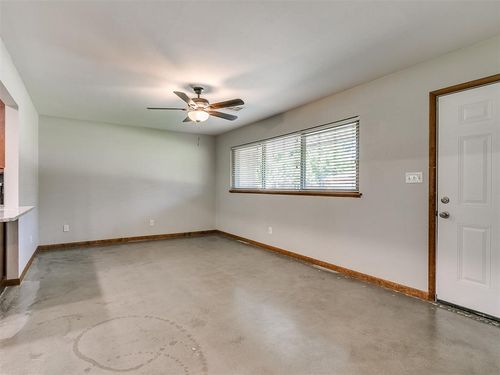 1514 Melrose Dr, Norman, OK, 73069-5387 | Card Image