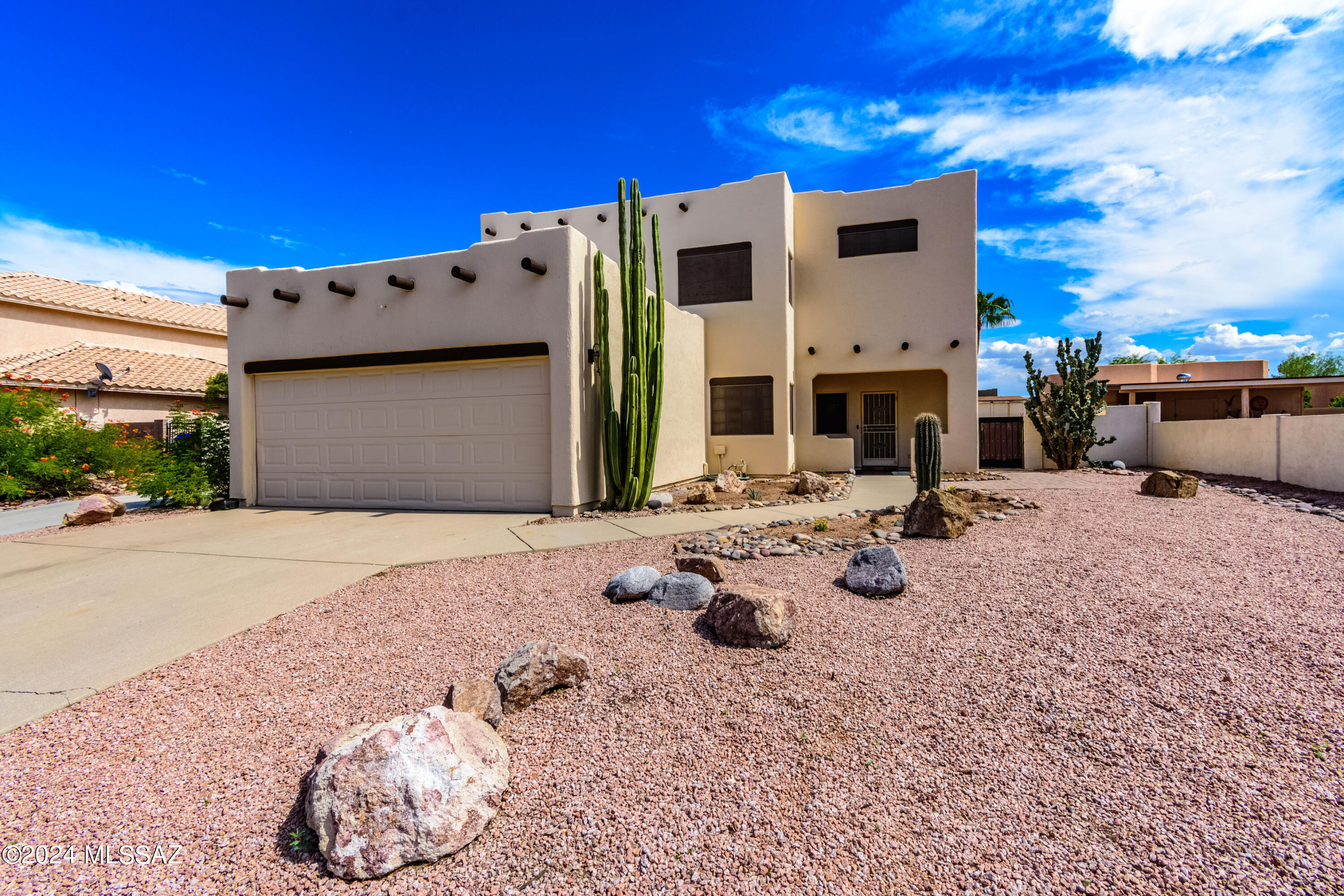 Palm Brook Dr, Tucson, AZ 85743