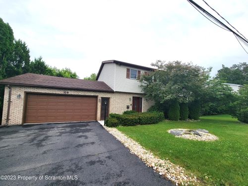 319 Carnation Dr, Clarks Summit, PA, 18411-2105 | Card Image
