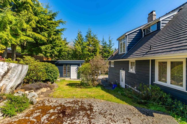2115 Queens Avenue, House other with 5 bedrooms, 3 bathrooms and 4 parking in West Vancouver BC | Image 37