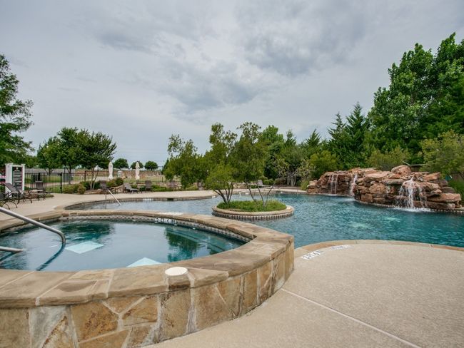 Community pool | Image 25