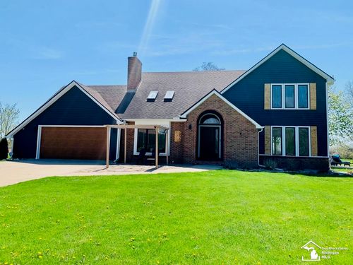 7872 S Huron River Dr, South Rockwood, MI, 48179-9601 | Card Image
