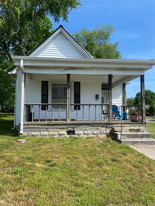 300 Montague St, Franklin, KY, 42134-2226 | Card Image