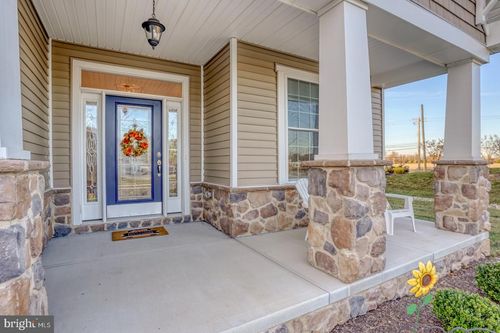 102 Serenity Cir, MIDDLETOWN, DE, 19709-3301 | Card Image