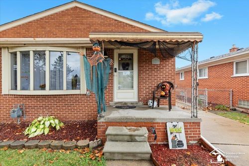 13120 Leroy St, Southgate, MI, 48195-1612 | Card Image