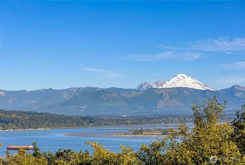 4911 Harbor Ln, Everett, WA, 98203-1552 | Card Image